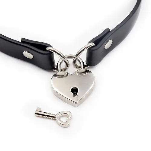 Cinderella Black Collar With Heart Lock